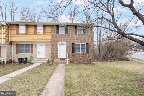 9250 Woodcreek Ct, Parkville, MD 21234