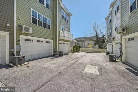 Exterior - 423 E Jefferson Ave, Towson, MD 21286 photo 3 of 8