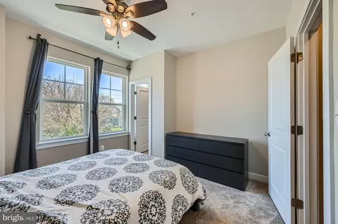 Bedroom - 423 E Jefferson Ave, Towson, MD 21286 photo 2 of 6