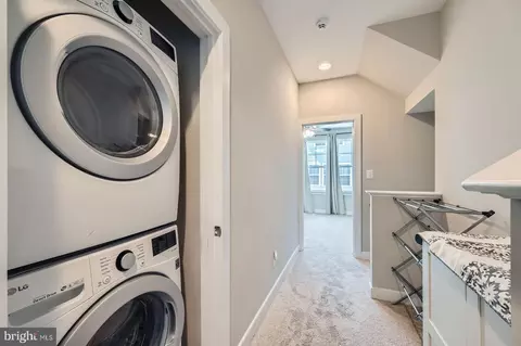 Entry Way - 423 E Jefferson Ave, Towson, MD 21286 photo 5 of 7