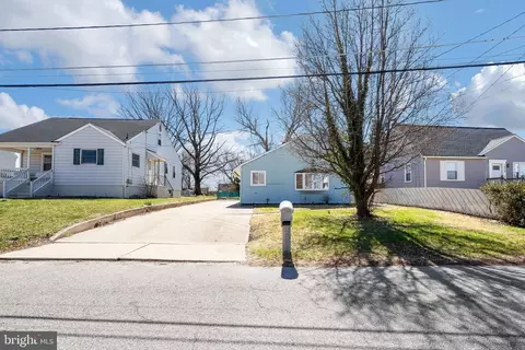 7911 35th St, Rosedale, MD 21237