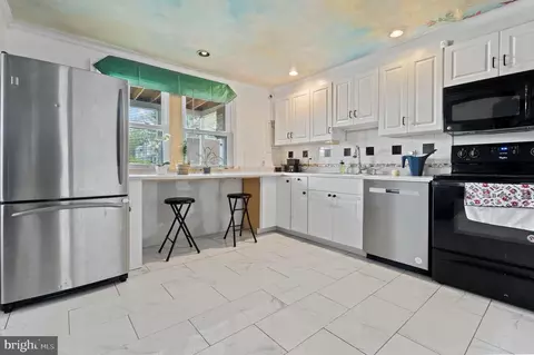 Kitchen - 3031 Freeway, Halethorpe, MD 21227 photo 1 of 1