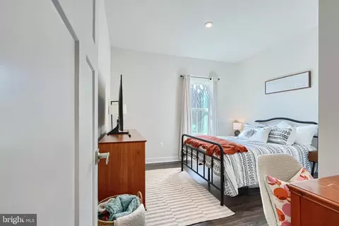 Bedroom - 549 Katherine Ave, Baltimore, MD 21221 photo 6 of 8