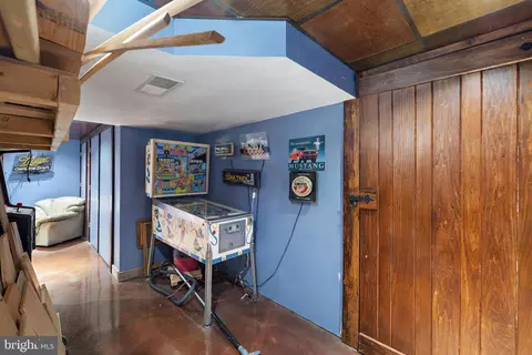 Entry Way - 14710 Manor Rd, Phoenix, MD 21131 photo 7 of 7