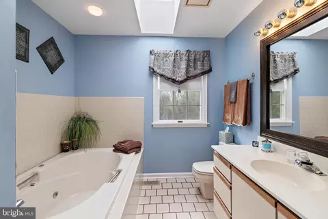 Bath - 14710 Manor Rd, Phoenix, MD 21131 photo 2 of 4