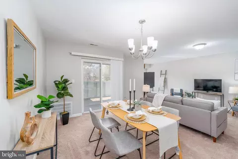 2213 Lowells Glen Rd #L, Parkville, MD 21234