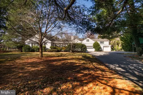 320 N Wind Rd, Towson, MD 21204