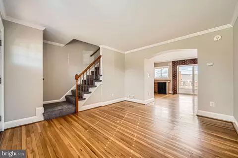 Living - 7276 Conley St, Baltimore, MD 21224 photo 3 of 4