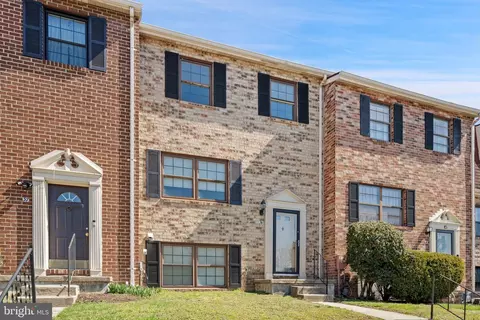 39 Badger Gate Ct, Catonsville, MD 21228