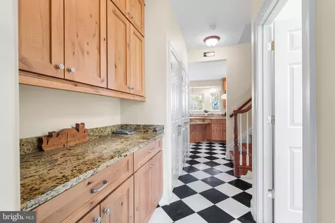 Entry Way - 604 Valley View Rd, Towson, MD 21286 photo 3 of 6