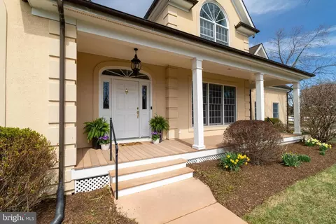 Exterior - 604 Valley View Rd, Towson, MD 21286 photo 6 of 12