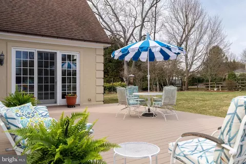 Exterior - 604 Valley View Rd, Towson, MD 21286 photo 7 of 12