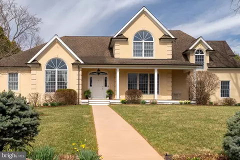 Exterior - 604 Valley View Rd, Towson, MD 21286 photo 3 of 12