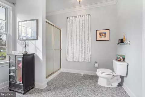 Bath - 604 Valley View Rd, Towson, MD 21286 photo 2 of 7