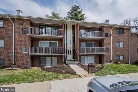 105 Fitz Ct #203, Reisterstown, MD 21136