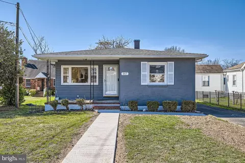 317 Townsend Rd, Essex, MD 21221