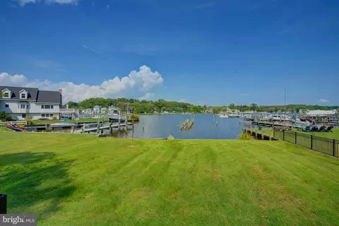 731 Seneca Garden Rd, Middle River, MD 21220