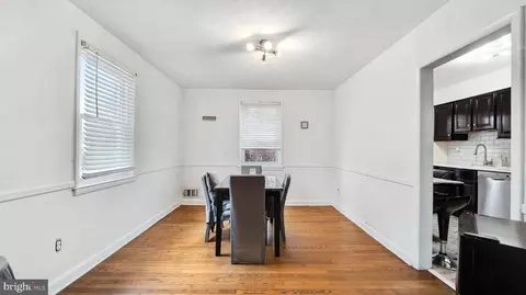 Entry Way - 5103 Thomas Ave, Nottingham, MD 21236 photo 4 of 11