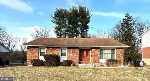 8226 Streamwood Dr, Pikesville, MD 21208