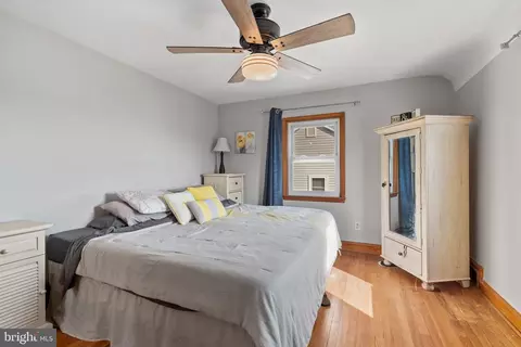 Bedroom - 5532 Oakland Rd, Halethorpe, MD 21227 photo 3 of 13