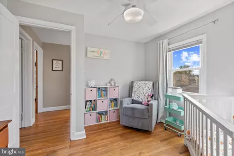 Entry Way - 5532 Oakland Rd, Halethorpe, MD 21227 photo 4 of 5