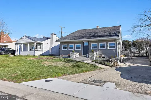 125 Dihedral Dr, Middle River, MD 21220