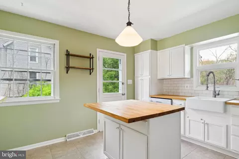 Kitchen - 6207 Elmbank Ave, Baltimore, MD 21209 photo 2 of 3