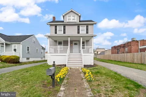 4100 West Dr, Baltimore, MD 21229