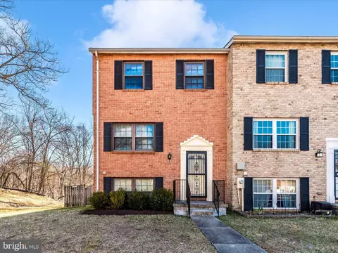 21 Golden Hill Ct, Catonsville, MD 21228
