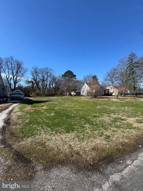 1614 Lynch Rd, Dundalk, MD 21222