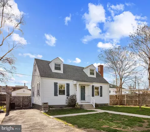 4 Bishops Ln, Catonsville, MD 21228
