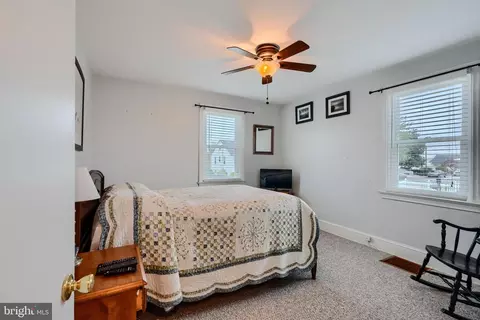Bedroom - 3119 Whiteway Rd, Sparrows Point, MD 21219 photo 1 of 8