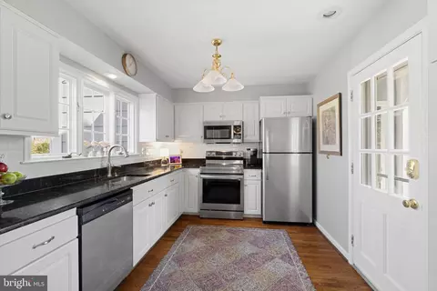 Kitchen - 13714 Harcum Rd, Phoenix, MD 21131 photo 2 of 3