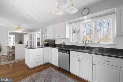 Kitchen - 13714 Harcum Rd, Phoenix, MD 21131 photo 3 of 3
