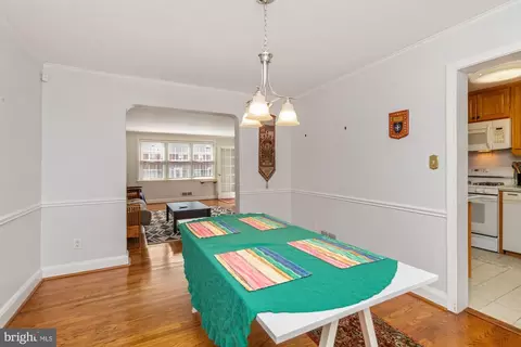 Dining - 1582 Dellsway Rd, Towson, MD 21286 photo 2 of 4