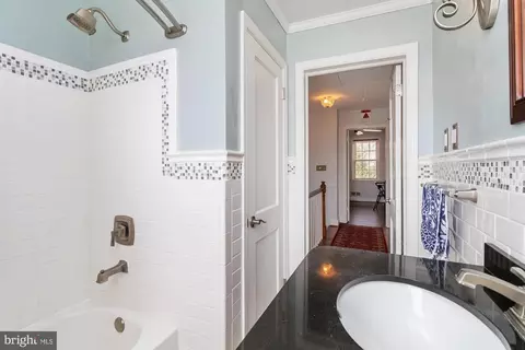 Bath - 1582 Dellsway Rd, Towson, MD 21286 photo 2 of 5