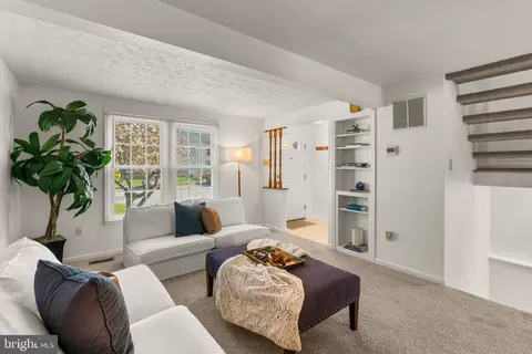 Living - 2 Ramsgate Ct, Halethorpe, MD 21227 photo 1 of 3