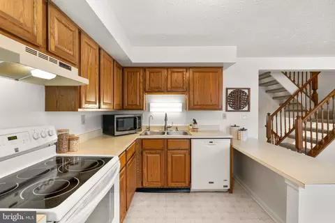 Kitchen - 2 Ramsgate Ct, Halethorpe, MD 21227 photo 1 of 3