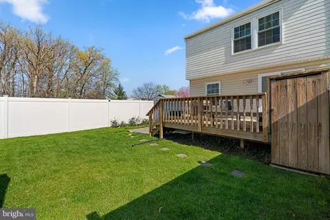 Exterior - 2 Ramsgate Ct, Halethorpe, MD 21227 photo 5 of 7