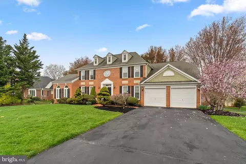 Exterior - 56 Bellchase Ct, Pikesville, MD 21208 photo 4 of 9