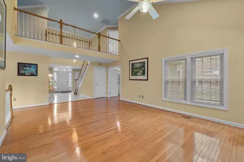 Living - 56 Bellchase Ct, Pikesville, MD 21208 photo 6 of 8