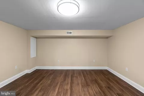 Living - 56 Bellchase Ct, Pikesville, MD 21208 photo 8 of 8