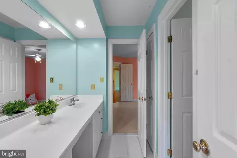 Bath - 56 Bellchase Ct, Pikesville, MD 21208 photo 3 of 5