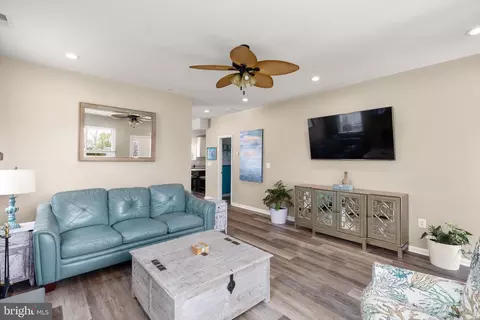 Living - 13118 Miles Rd, Middle River, MD 21220 photo 1 of 1
