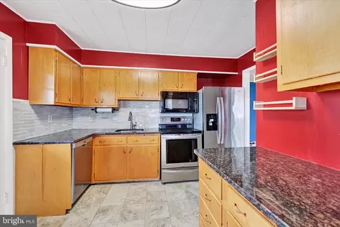 Kitchen - 563 Compass Rd, Middle River, MD 21220 photo 3 of 3