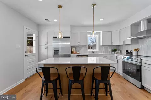 3301 Rolling Rd, Windsor Mill, MD 21244 photo 2