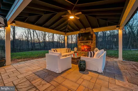 Exterior - 27 Thomas Shilling Ct, Upperco, MD 21155 photo 4 of 7