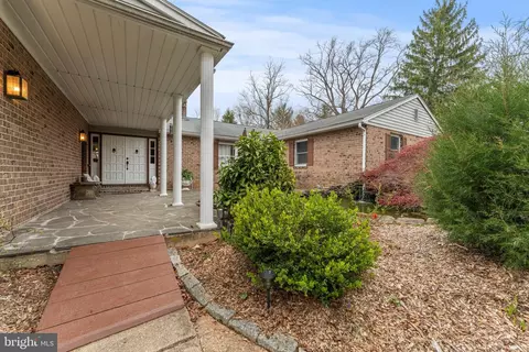 8 Manor Brook Rd, Monkton, MD 21111