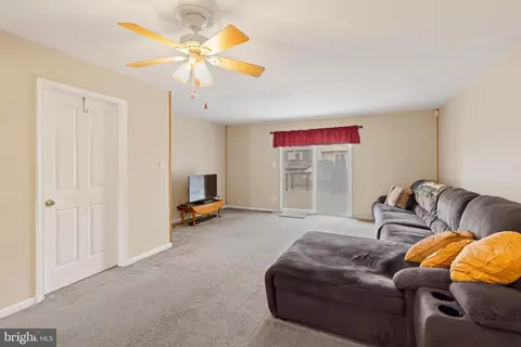 3916 Hunt Harbor Rd, Middle River, MD 21220 photo 4