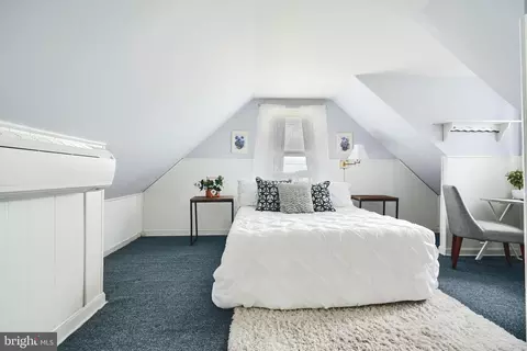 Bedroom - 209 Middle River Rd, Middle River, MD 21220 photo 4 of 7